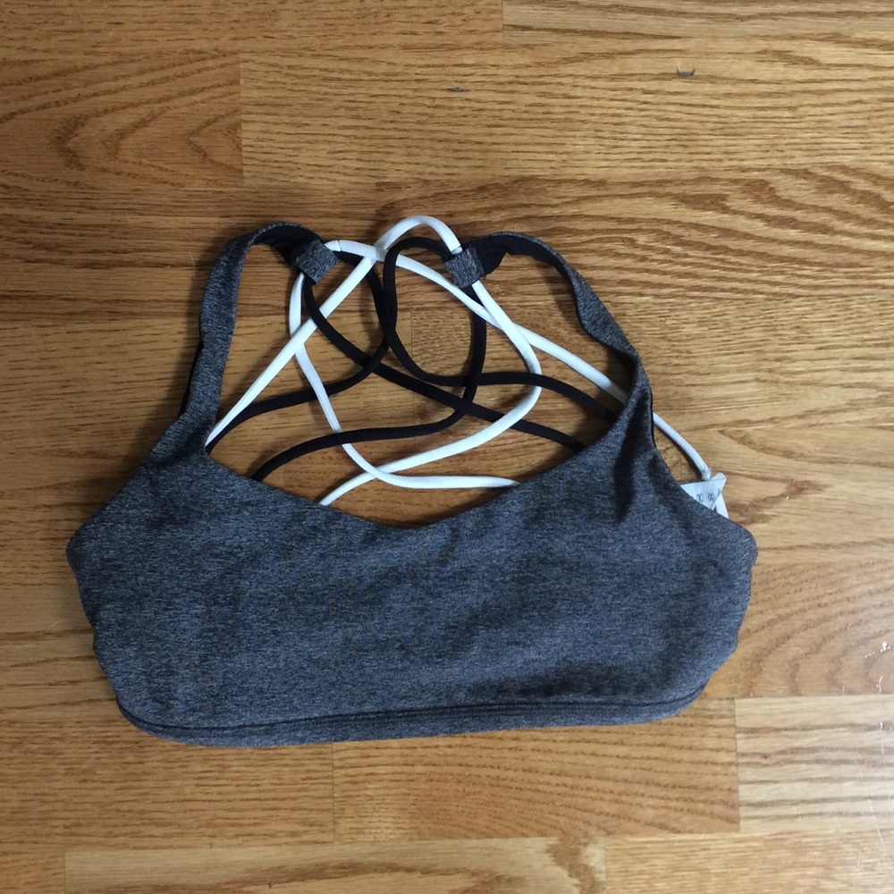 Lululemon sports bra